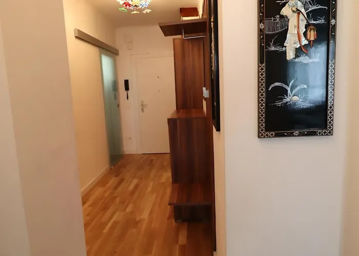 Exclusive Serviced Flat On Taborstrasse