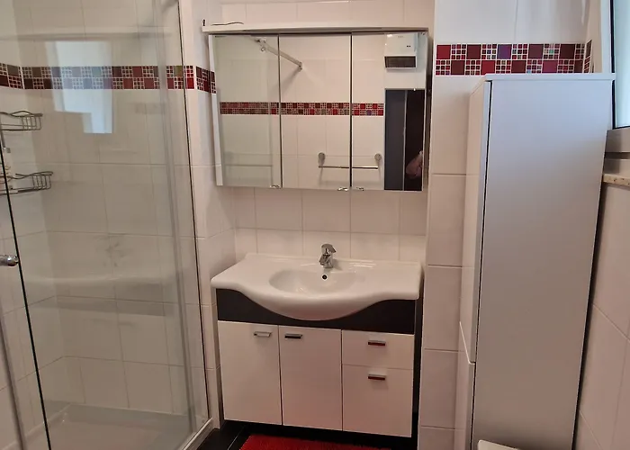 Апартаменти Exclusive Serviced Flat On Taborstrasse