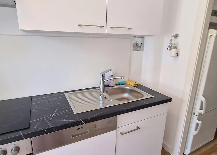 Апартаменти Exclusive Serviced Flat On Taborstrasse *
